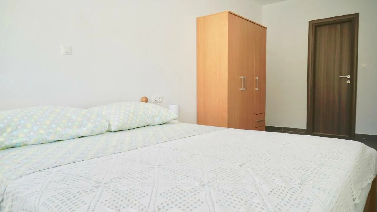 브랜지카 Casa Llena 아파트